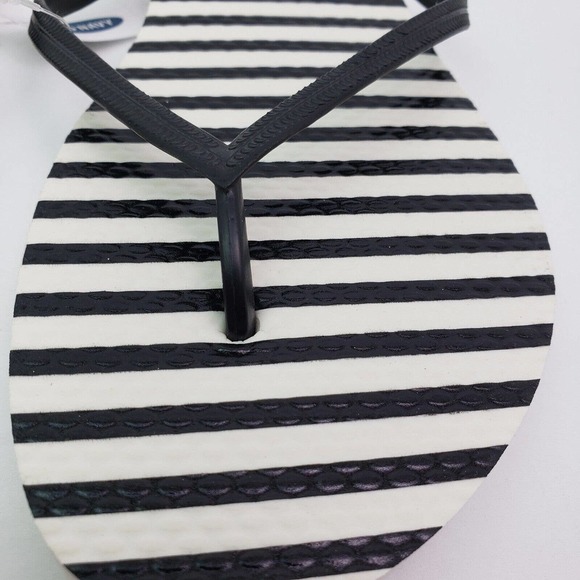 Old Navy Womens Size 8 Blue White Striped Slip On Thong Flip Flop Sandals - Picture 4 of 5